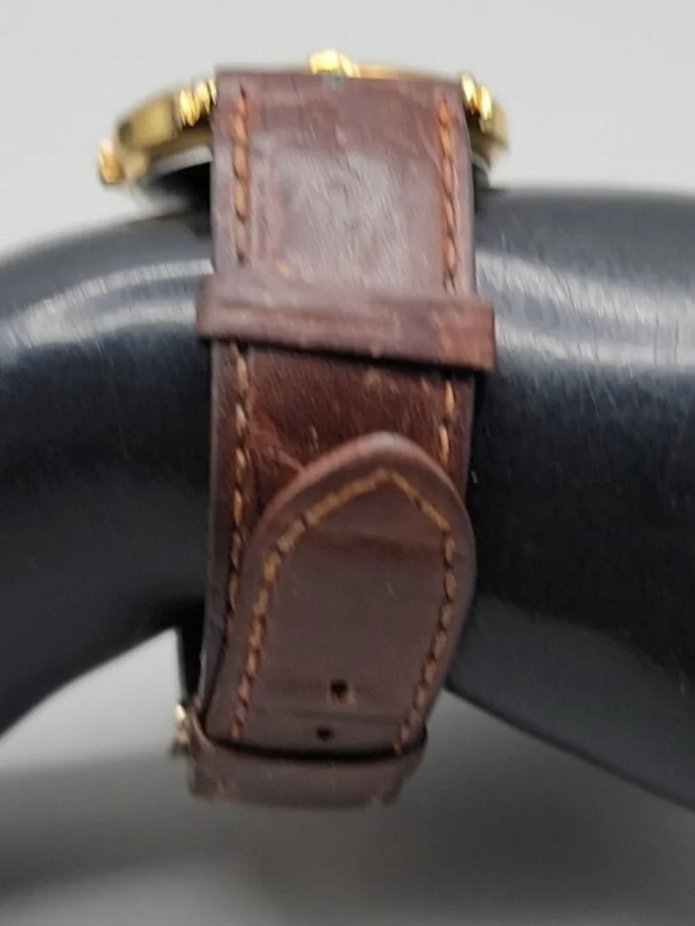 Vintage America Perry Ellis Quartz Watch 32mm Gold Case Brown Leather 7.5